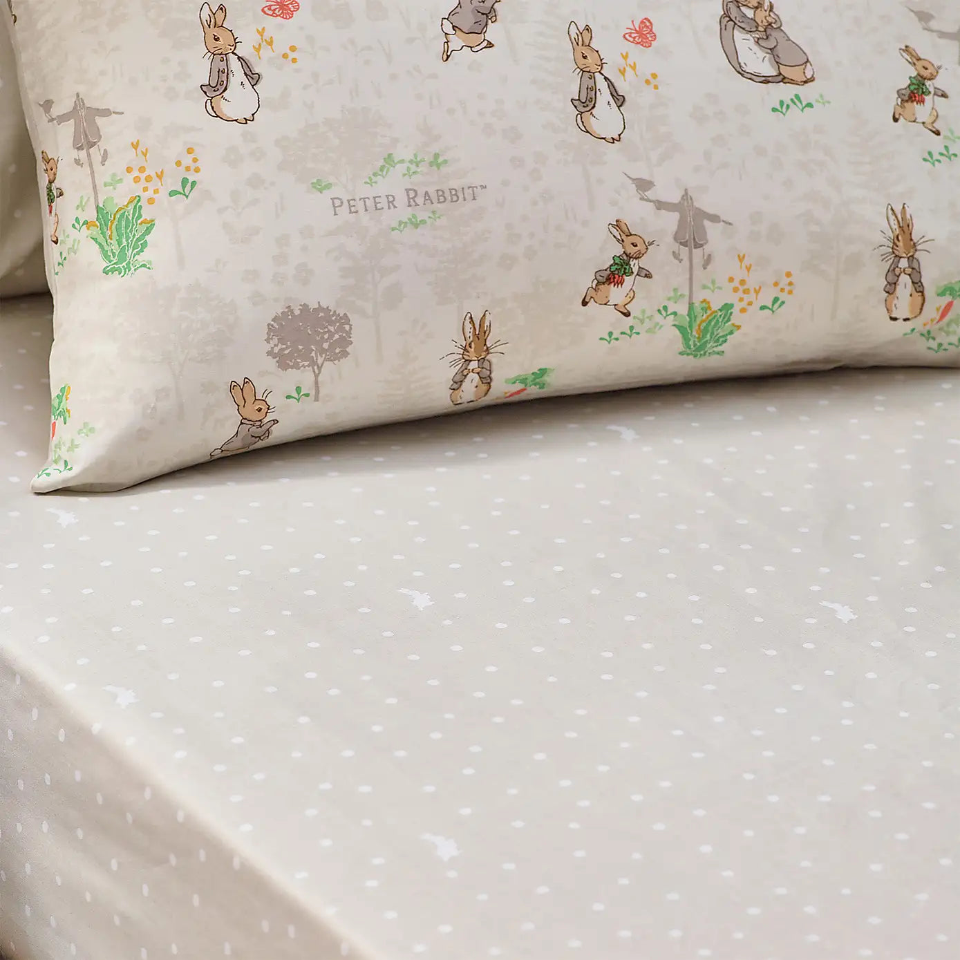 Peter Rabbit™ Classic Fitted Sheet