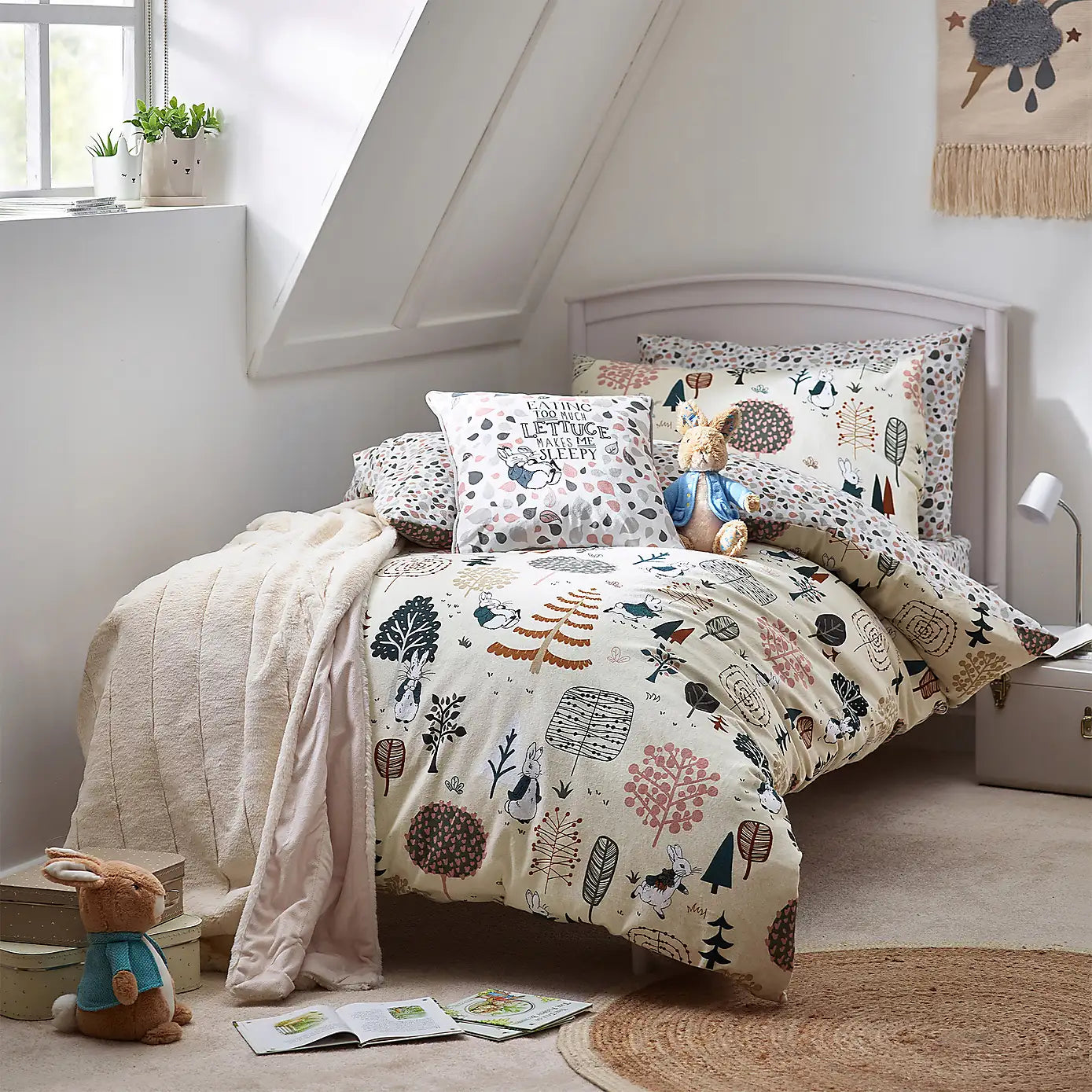 Peter Rabbit™ Spot Me Natural Fitted Sheet